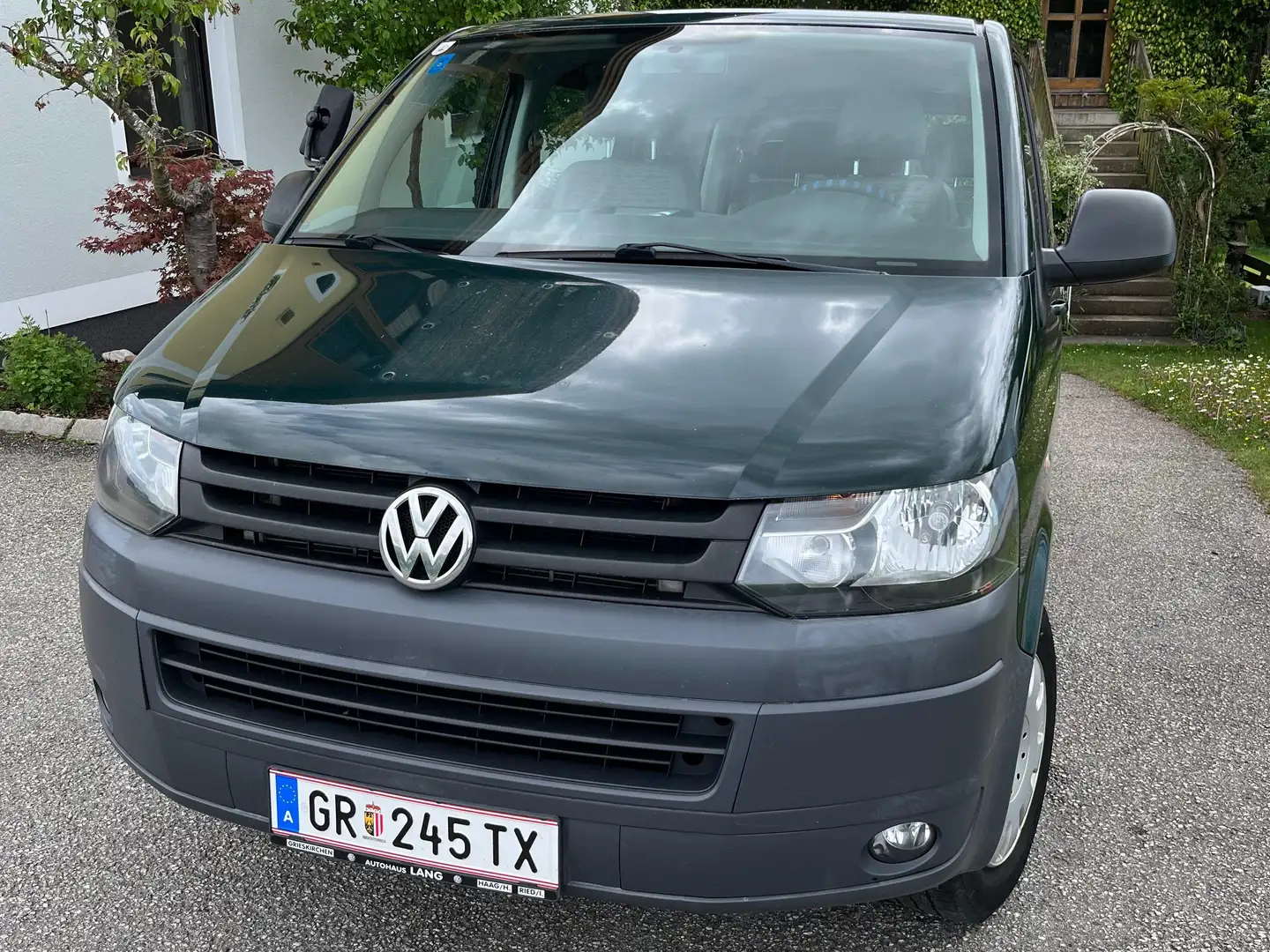 Volkswagen T5 9 Sitzer Kombi LR 4 Motion Grün - 1