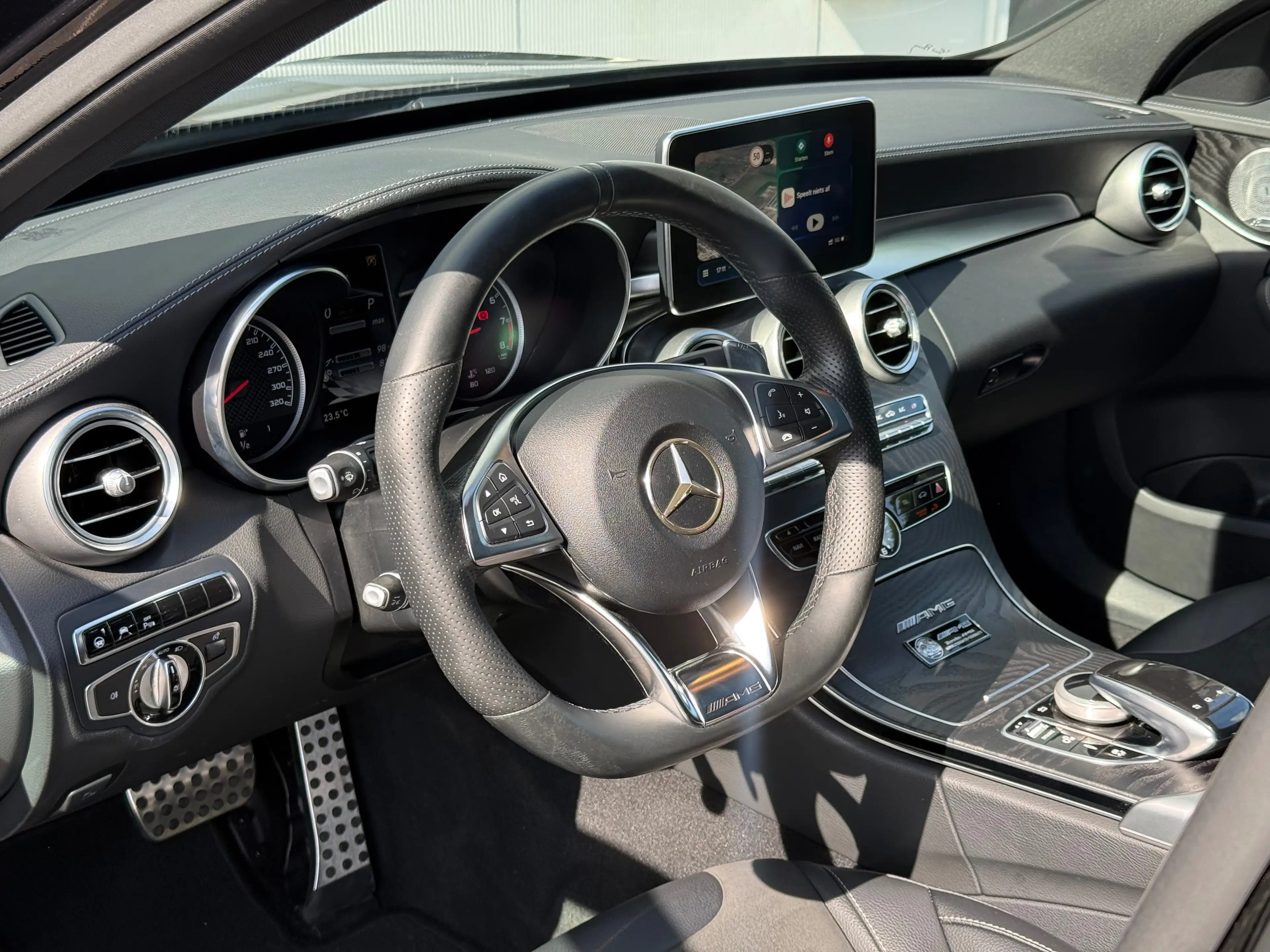 Mercedes-Benz C 63 AMG LICHTE VRACHT - PANO - BURMESTER — photo 7