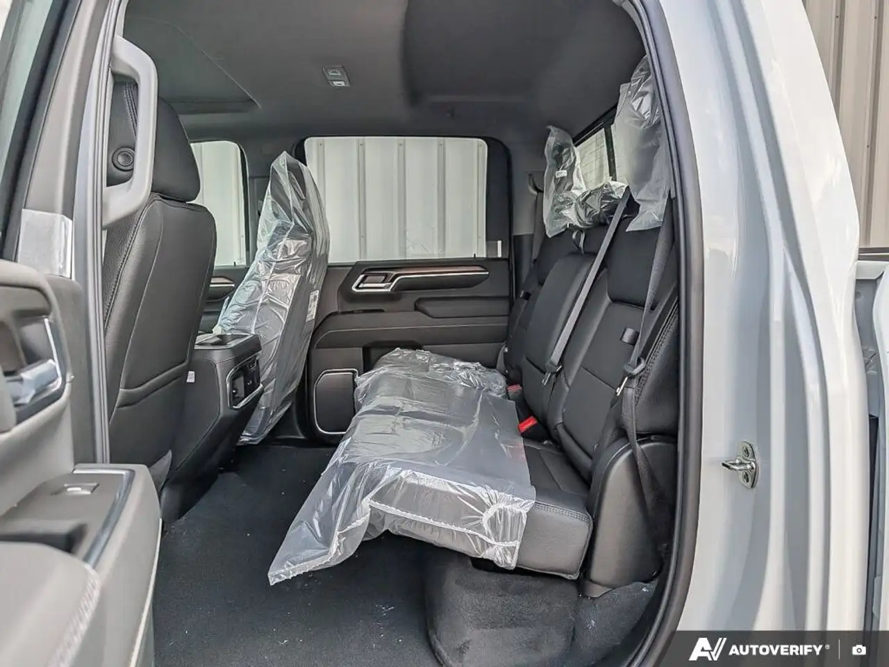 GMC Sierra 3500HD снимка GMC Sierra 3500HD