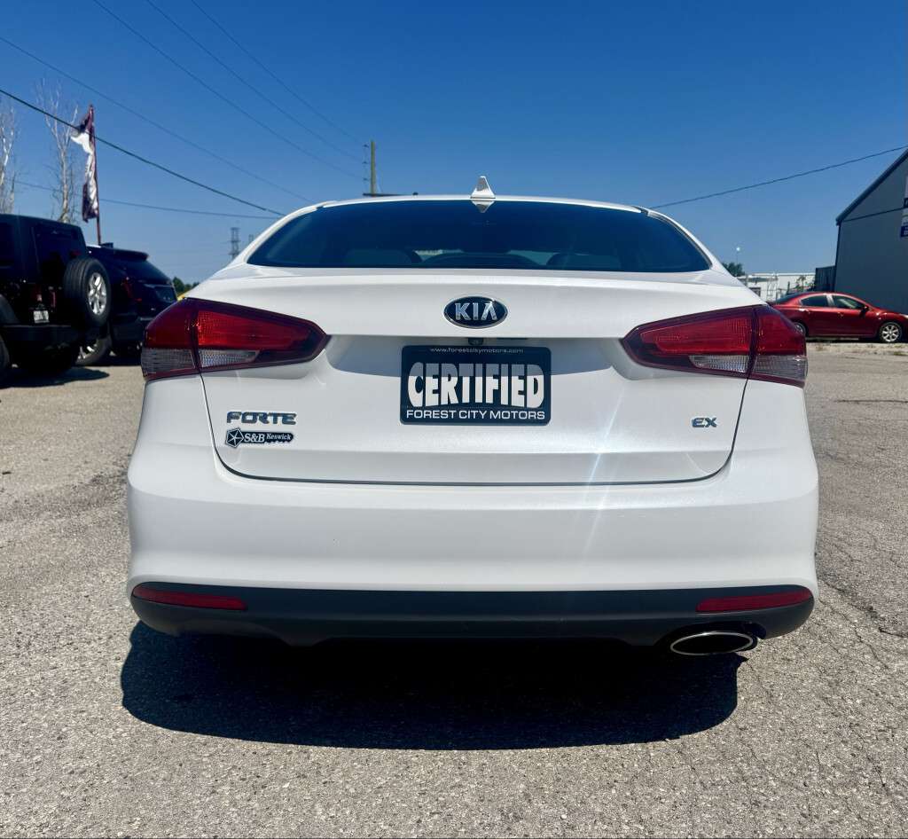 2018 Kia Forte EX|BACKUP CAMERA|HEATED SEATS|SUNROOF|ACCIDENT FRE — снимка 1