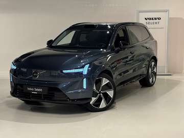 Ultra Twin Motor Performance + LUCHTVERING/B&W