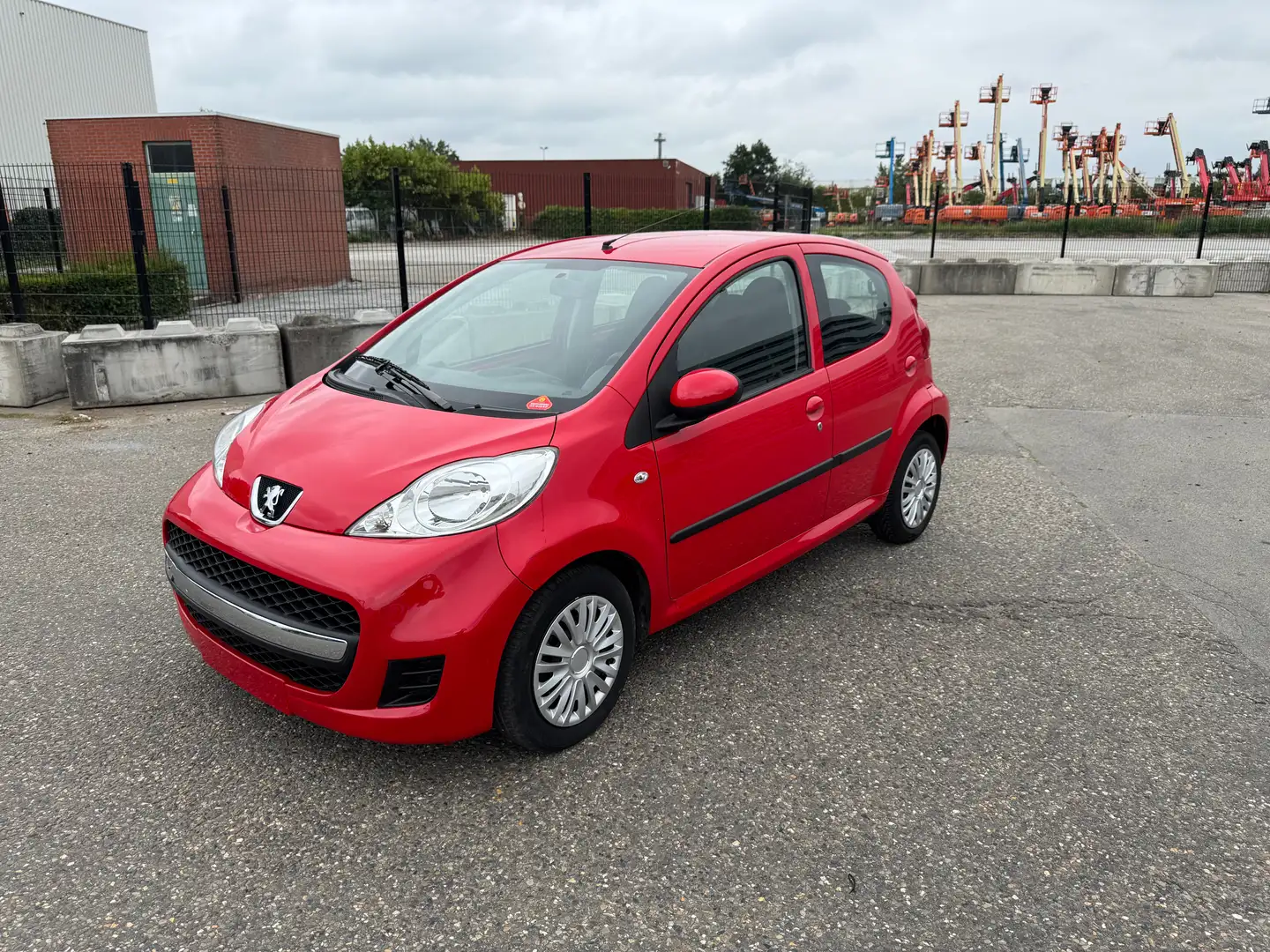 Peugeot 107 Automaat Rouge - 1