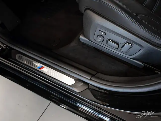 BMW X3 xDrive 30d M-SPORT*AHK*HEADUP*LED*LIVECOCKPIT* Ansicht 26