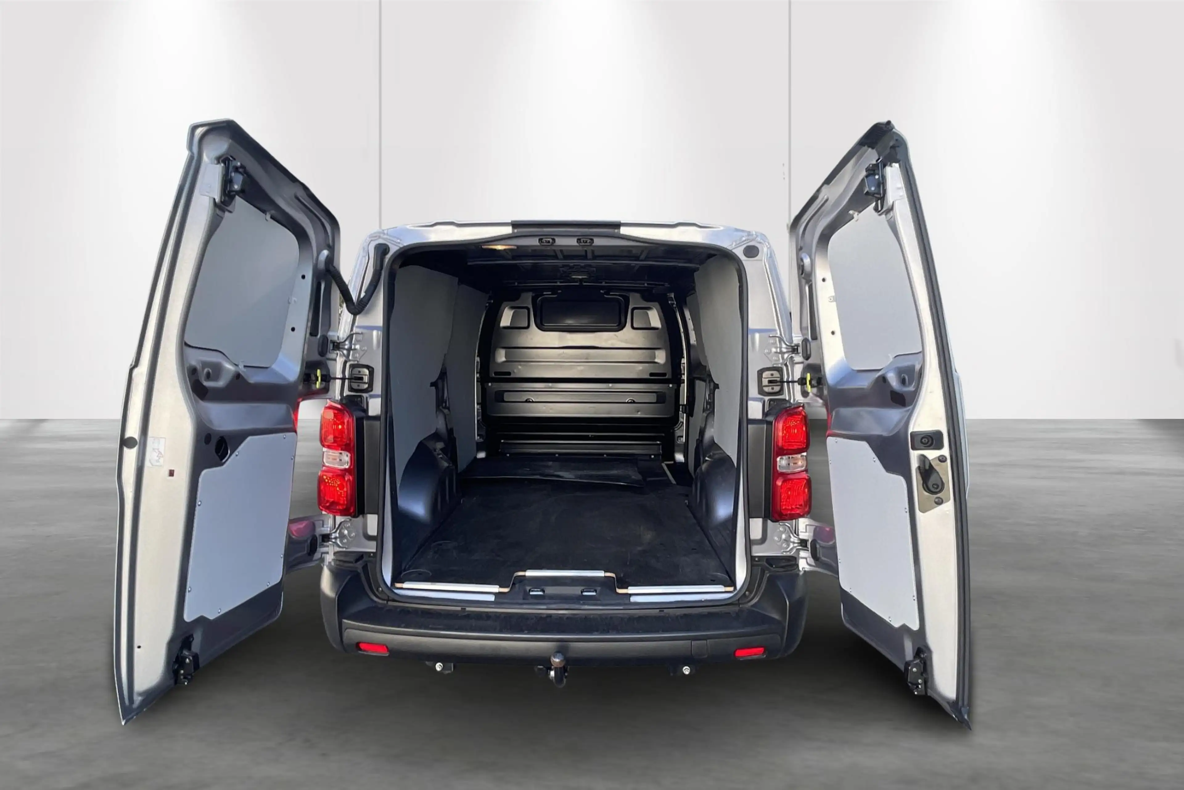 Toyota Proace 2.0D 106kW LWB Active + Cargo Pack - DEMO — photo 10
