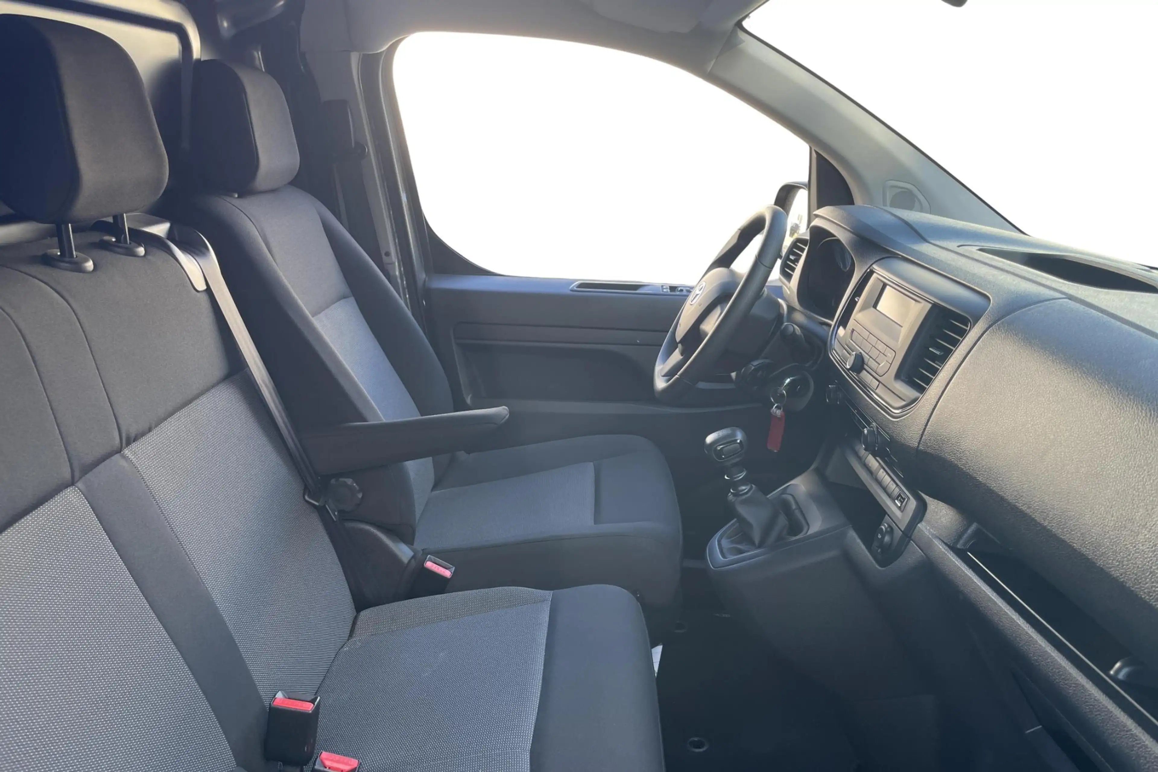 Toyota Proace 2.0D 106kW LWB Active + Cargo Pack - DEMO — photo 6