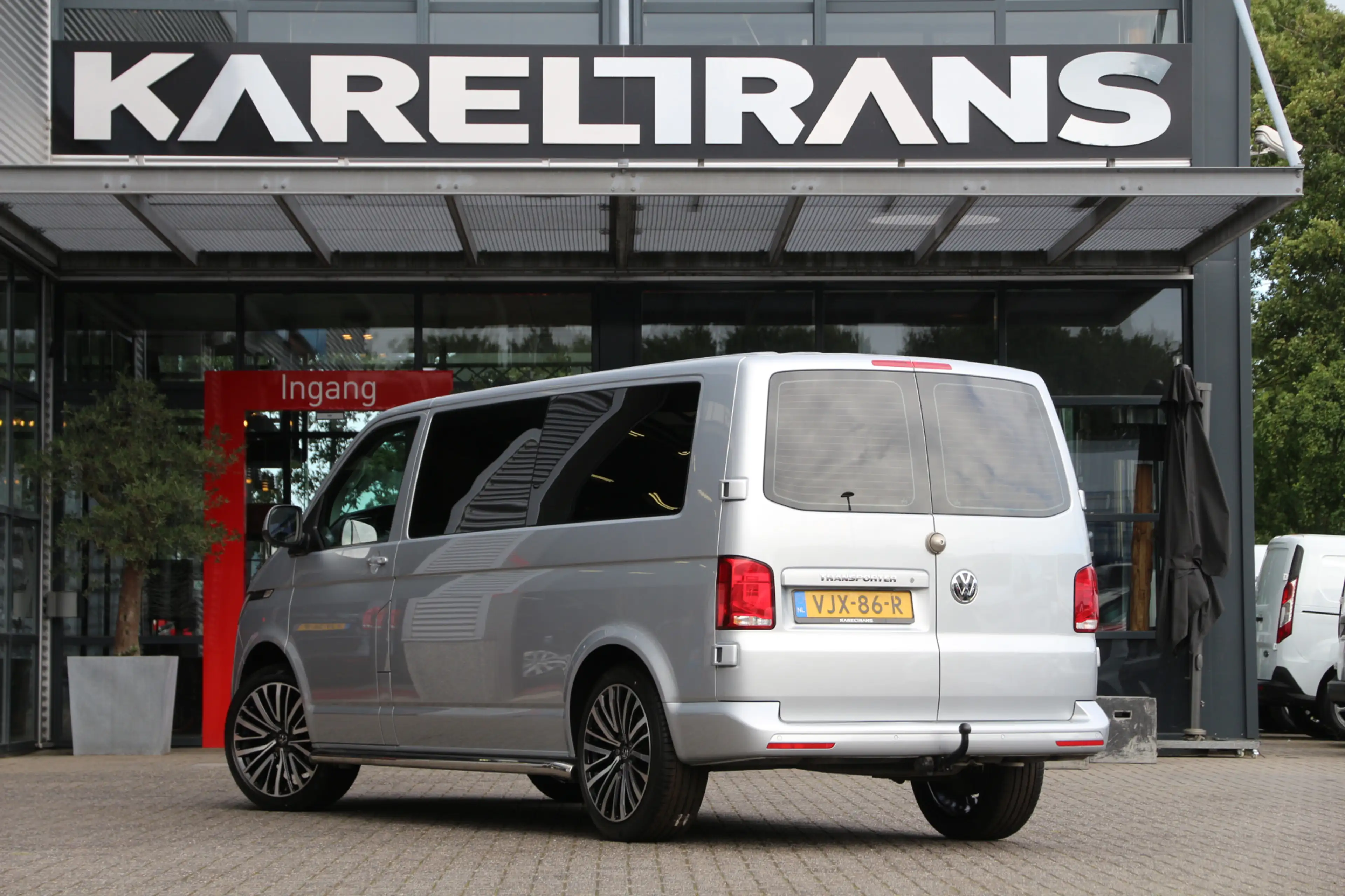 Volkswagen T6.1 Transporter 2.0 TDI 150 | Aut. | DC | L2H1 | LED | Cruise | Ai — photo 2