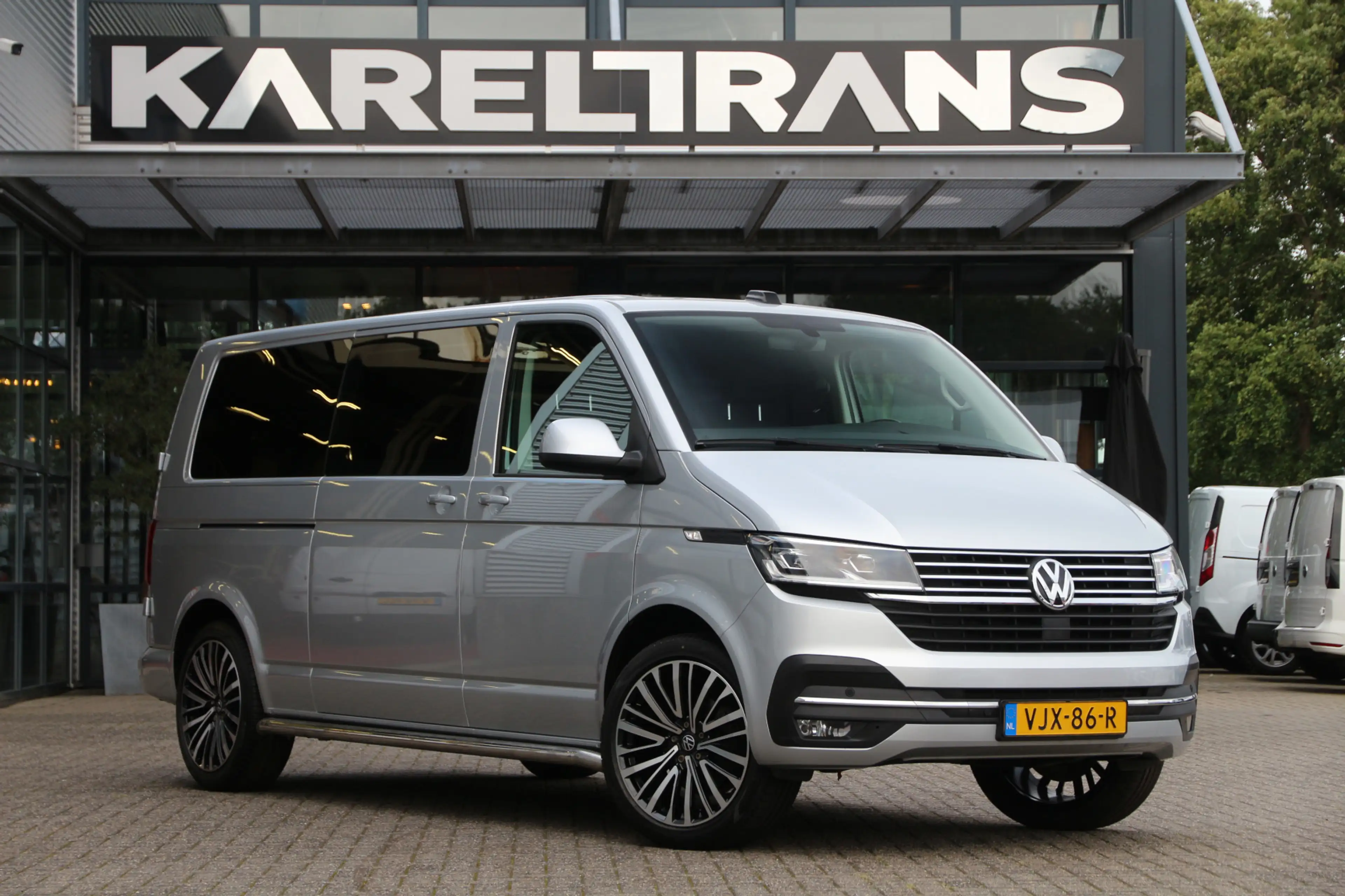 Volkswagen T6.1 Transporter 2.0 TDI 150 | Aut. | DC | L2H1 | LED | Cruise | Ai
