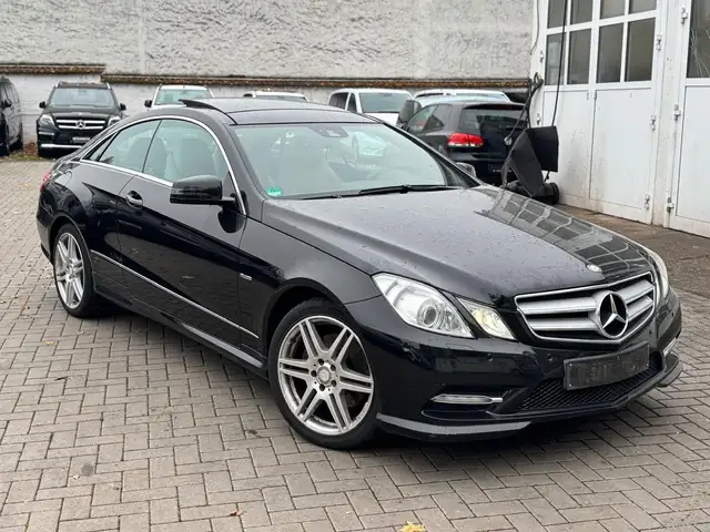 Mercedes-Benz E 300 Coupe CGI BlueEfficiency*AMG*GSD*