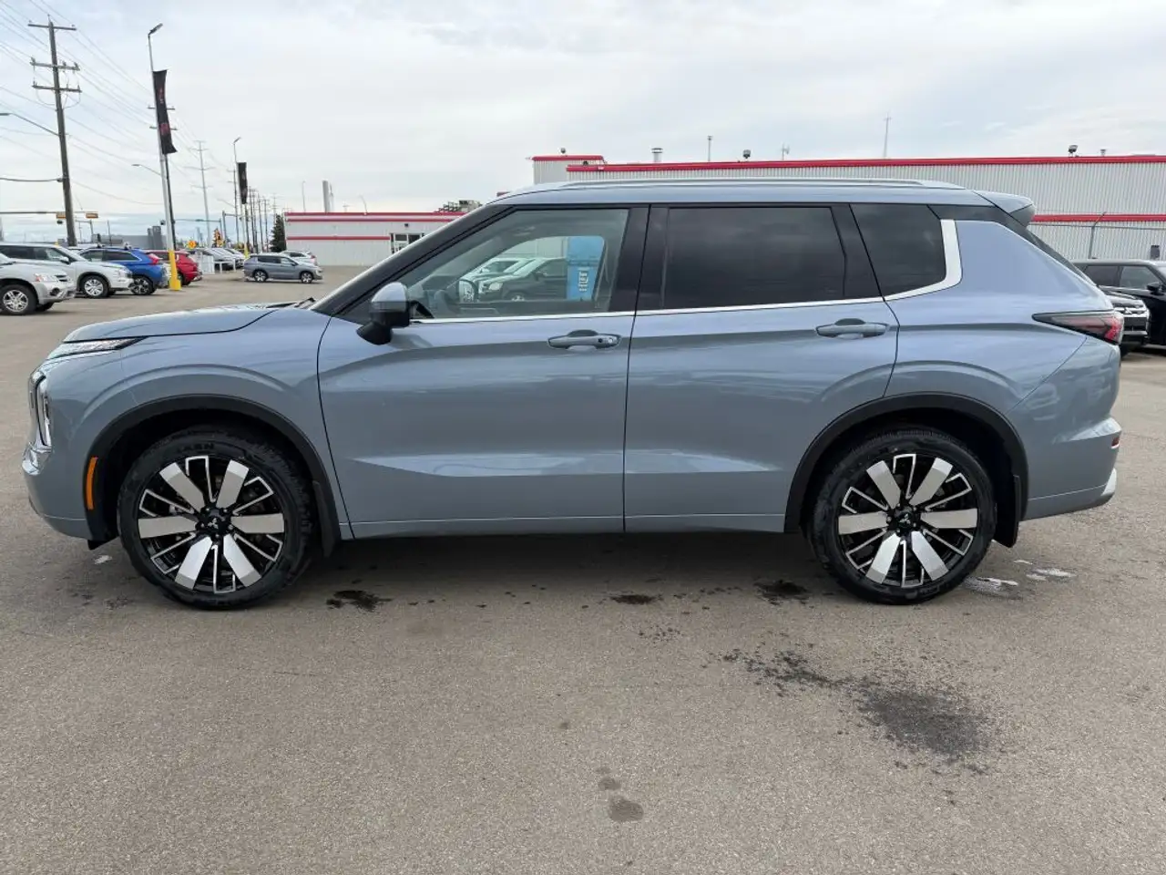 Mitsubishi Outlander снимка Mitsubishi Outlander