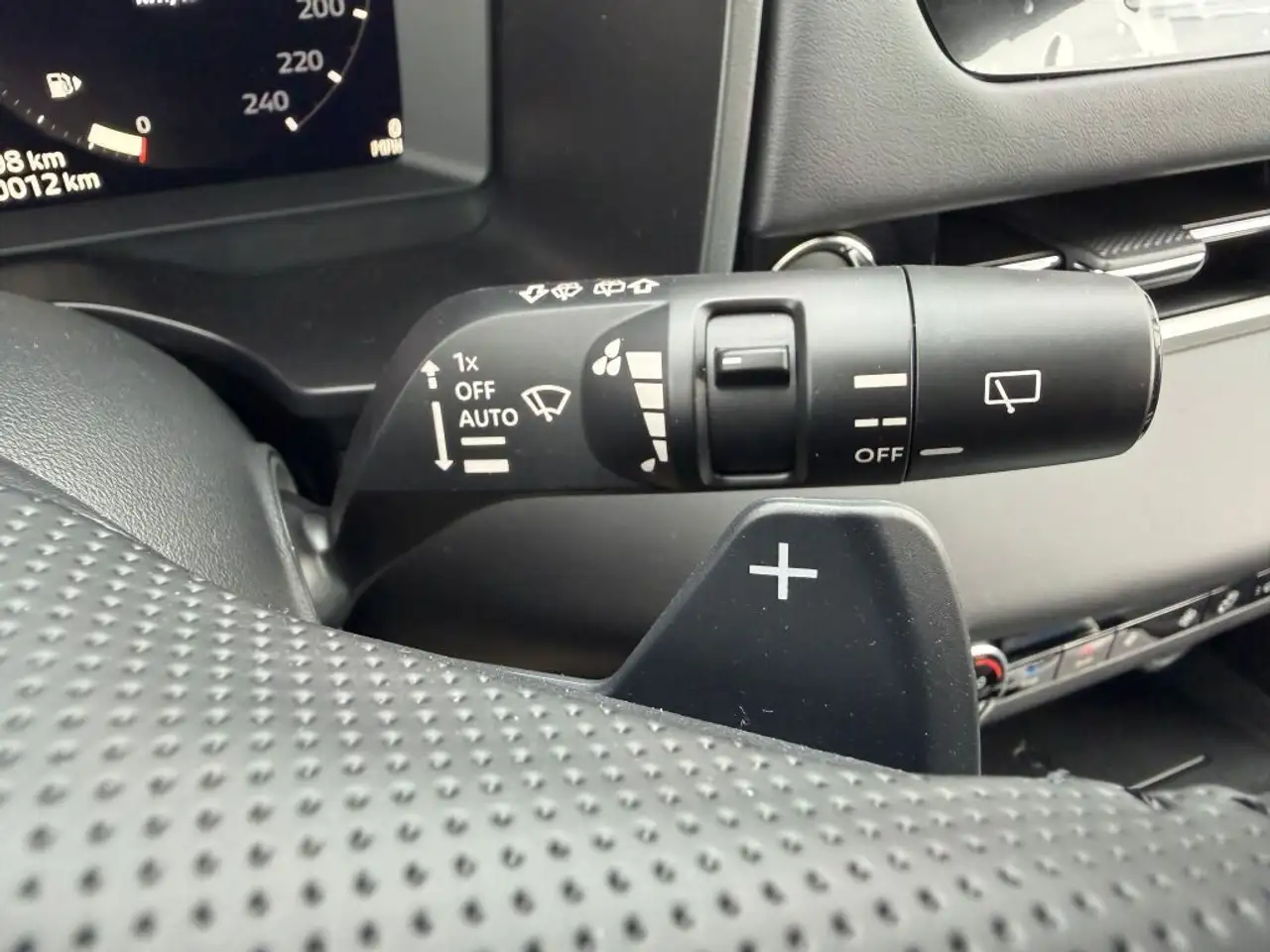Mitsubishi Outlander снимка Mitsubishi Outlander