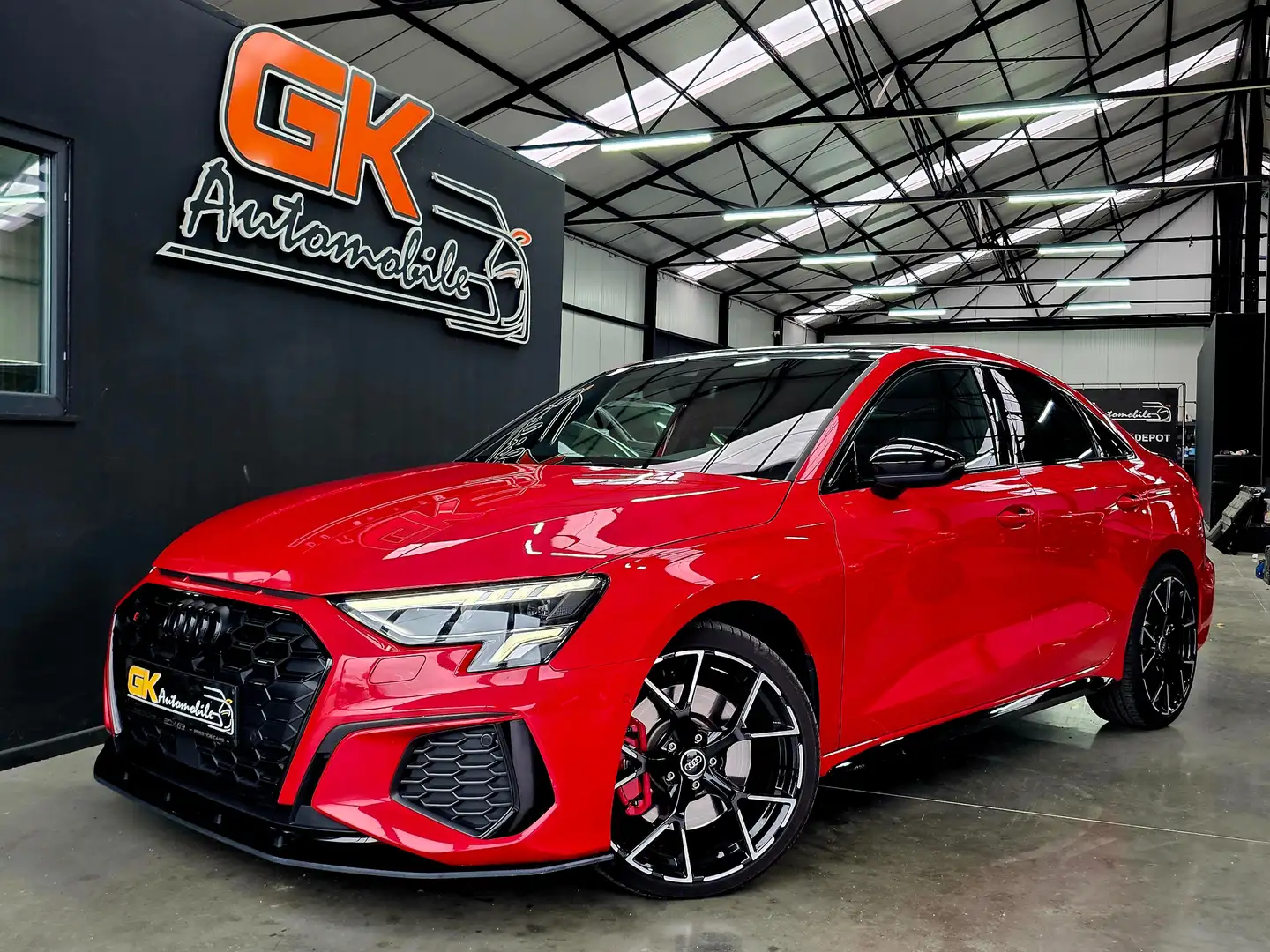 Audi S3 Sedan Quattro // S tronic // Audio B&0 Rot - 1