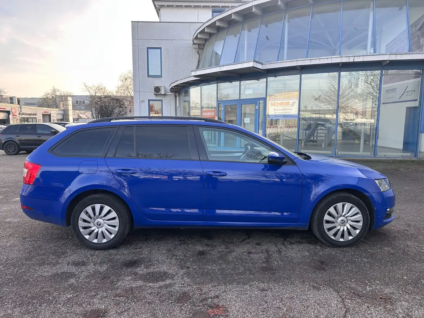 Skoda Octavia 2.0 TDI Combi/ Abstandswarnung/ PDC/ BT Blau - 2