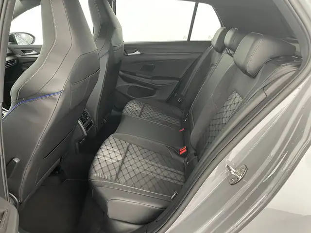 Volkswagen Golf view 11