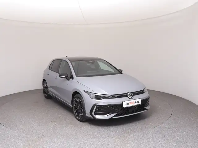 Volkswagen Golf view 2