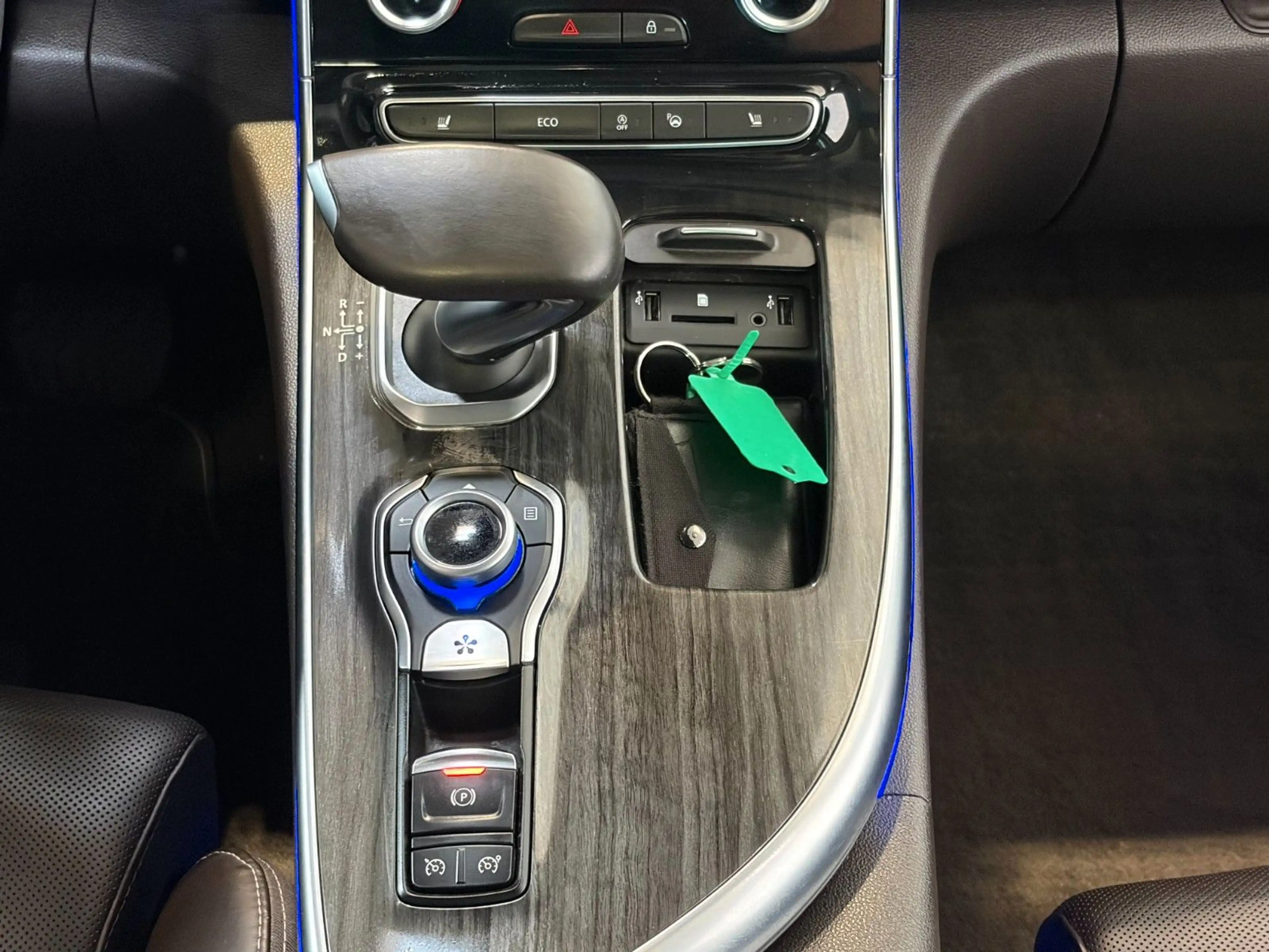 Renault Espace V Initiale Paris — photo 12
