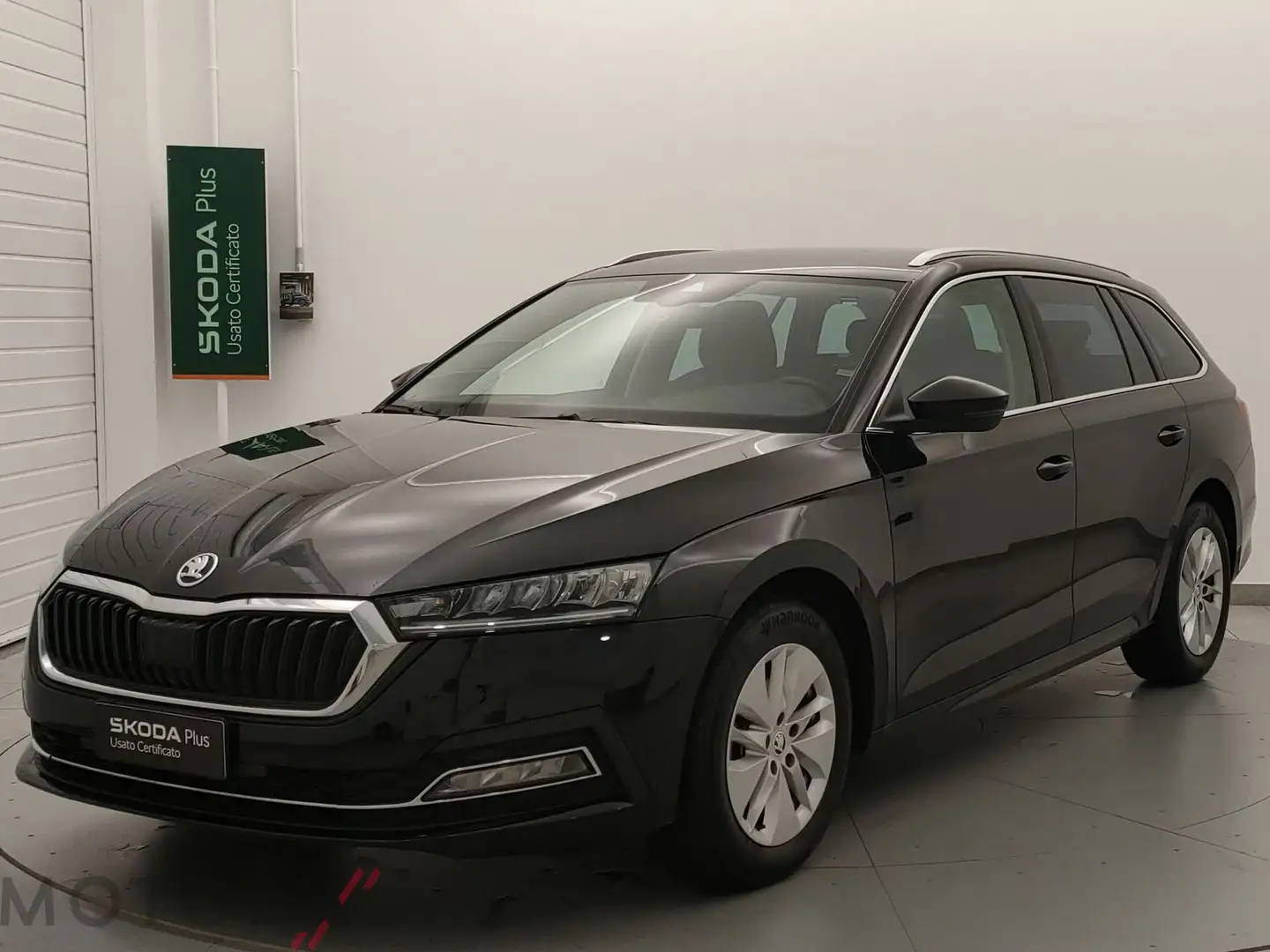 Skoda Octavia 4ª serie 2.0 TDI EVO SCR DSG Wagon Executive Schwarz - 1