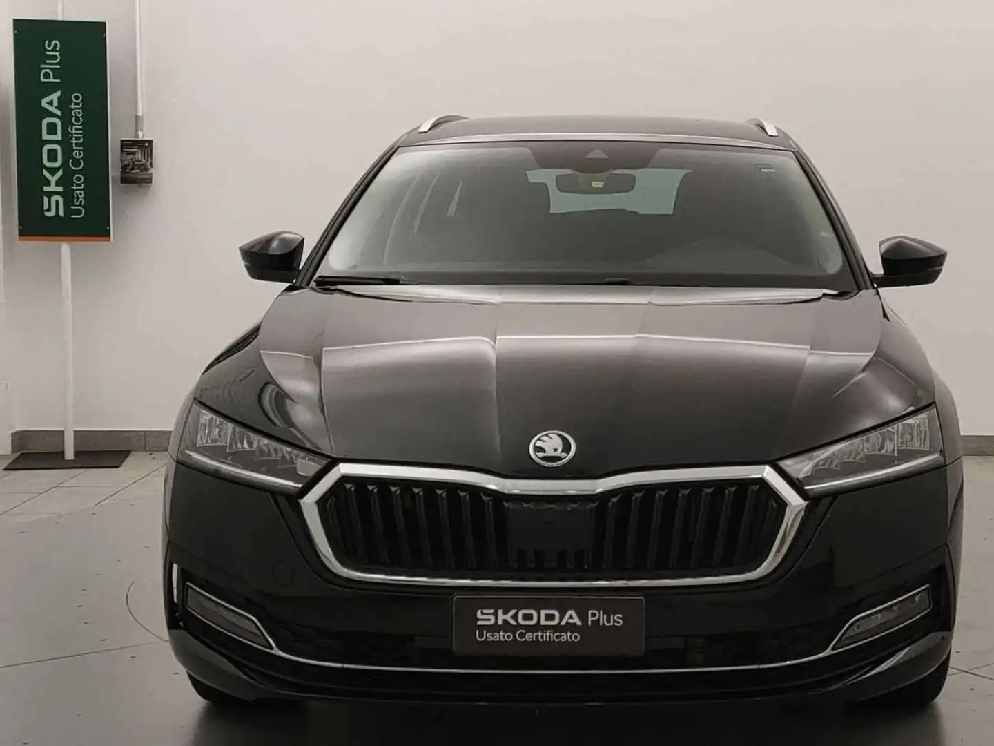 Skoda Octavia 4ª serie 2.0 TDI EVO SCR DSG Wagon Executive Schwarz - 2