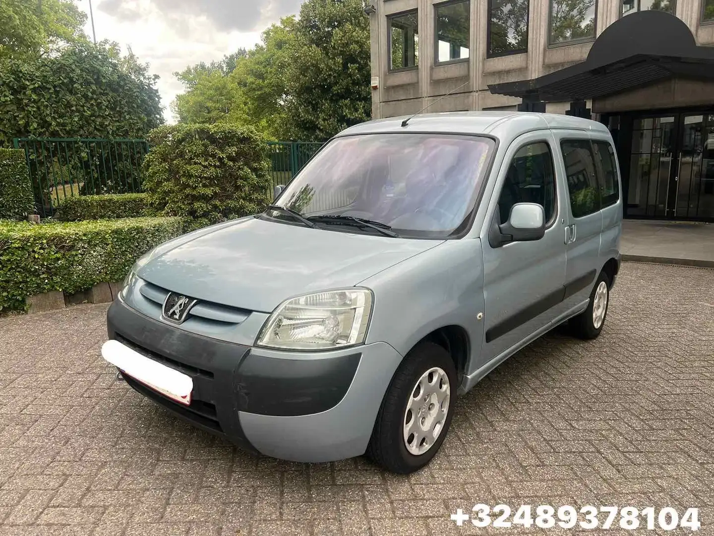 Peugeot Partner 1.4i Relax Bleu - 1