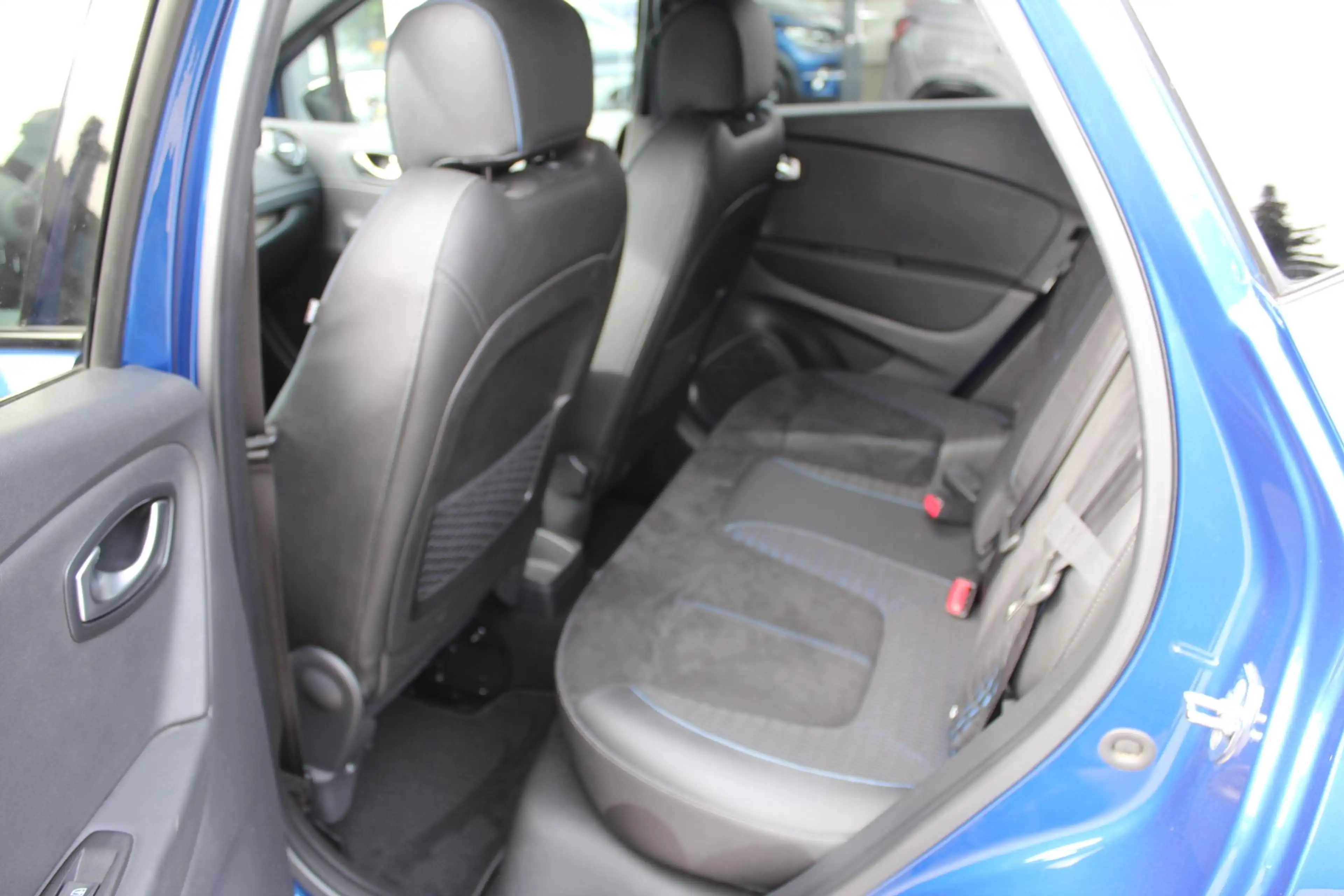 Renault Captur 1.3 TCe Version S — photo 7