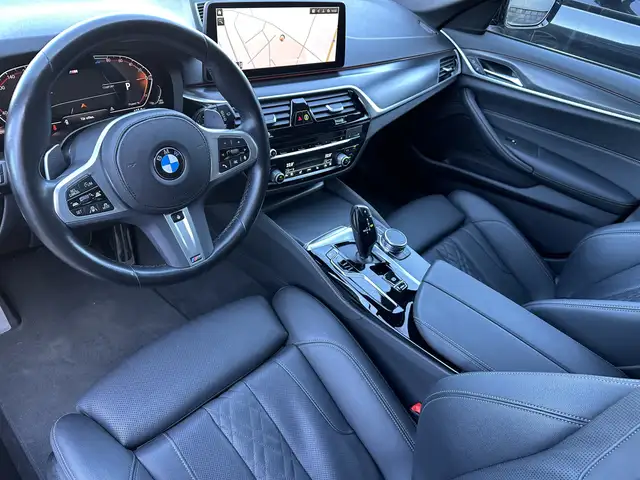 BMW M view 8
