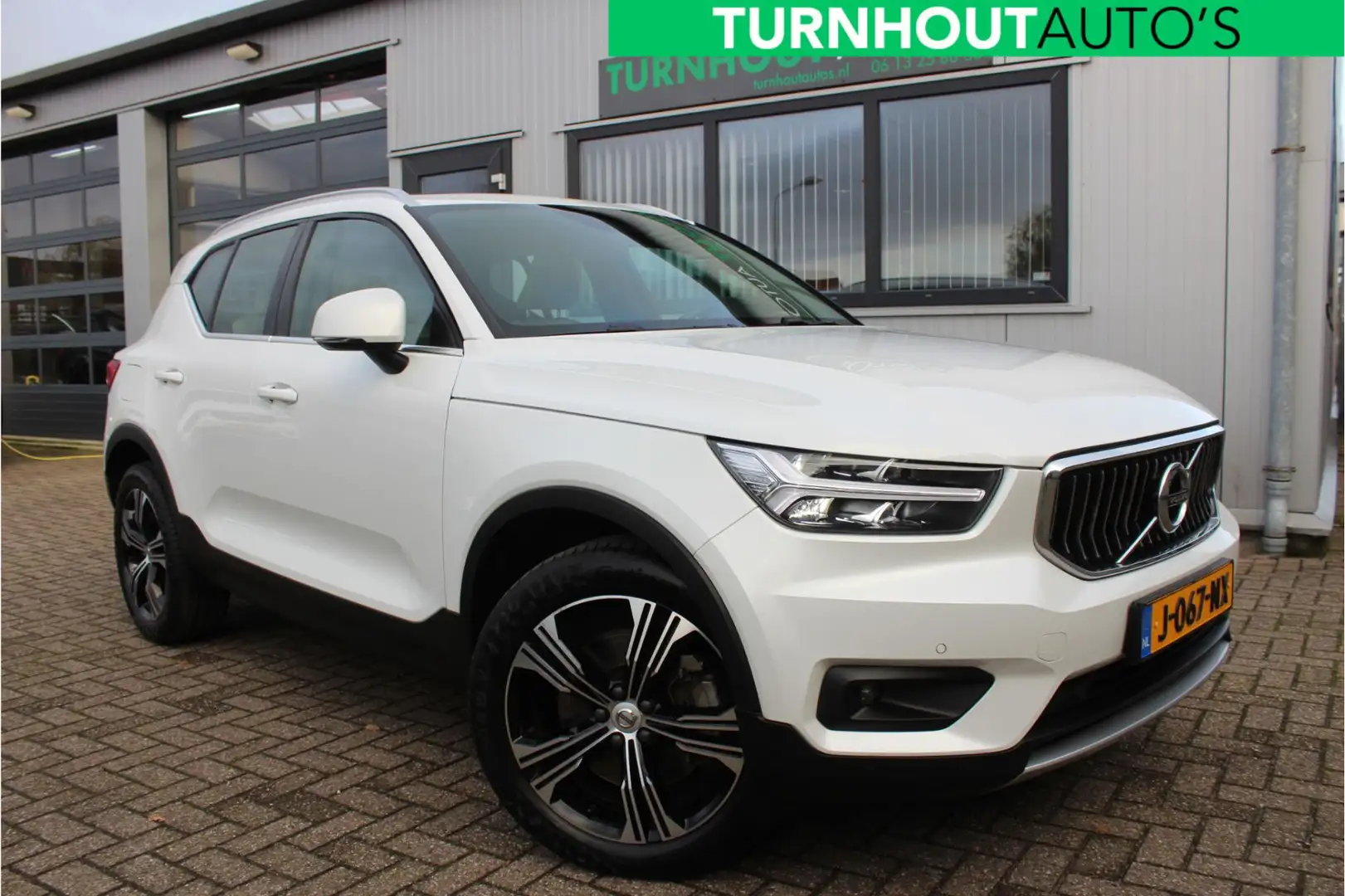 Volvo XC40 1.5 T5 Recharge Inscription PANO | Cam | Blis | Ad Blanc - 1