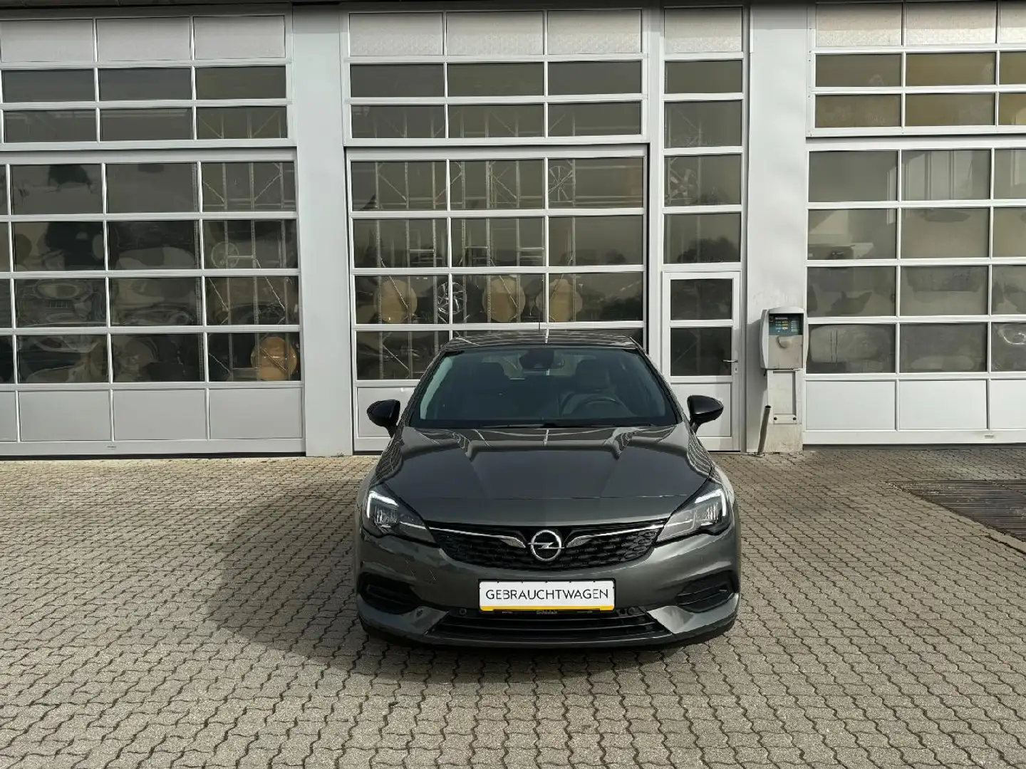 Opel Astra Elegance 1.2 Turbo 131PS *NAVI*LED* Grau - 2