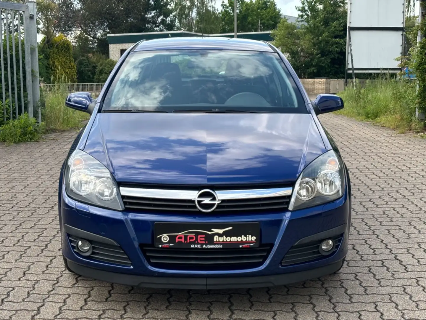 Opel Astra H Lim. Edition 2 Hand Tüv/Au NEU Bleu - 2