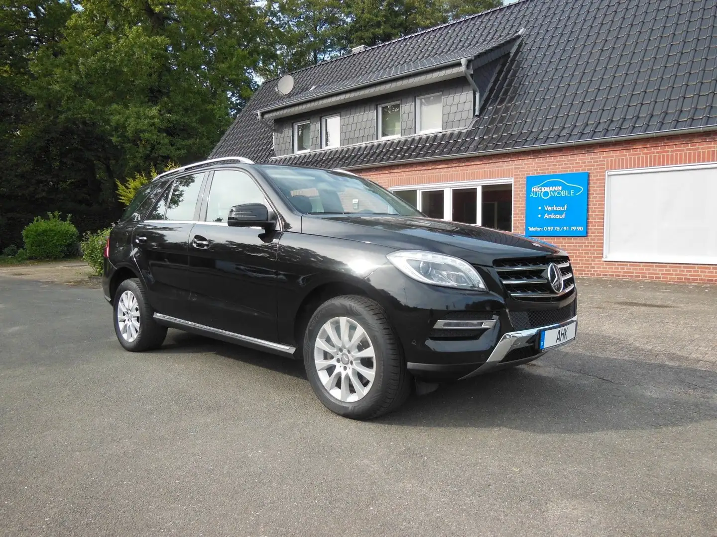 Mercedes-Benz ML 350 CDI BlueTEC 4MATIC AHK/SCHIEBEDACH/COMAND Schwarz - 1
