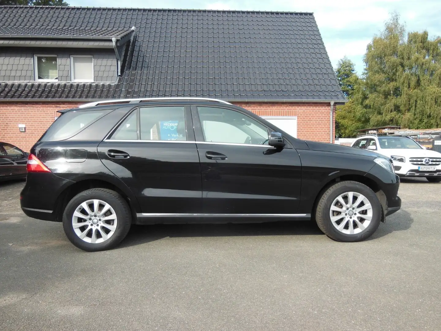 Mercedes-Benz ML 350 CDI BlueTEC 4MATIC AHK/SCHIEBEDACH/COMAND Schwarz - 2