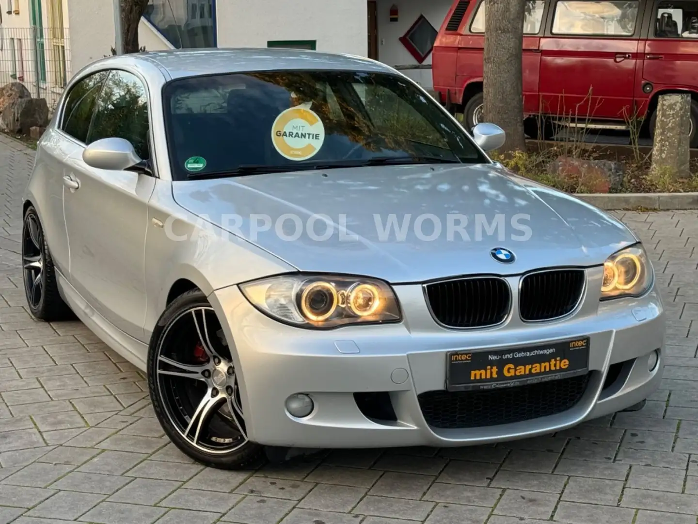 BMW 123 d M-Paket II+XENON+LEDER+PDC+SPORTPAKET Stříbrná - 1