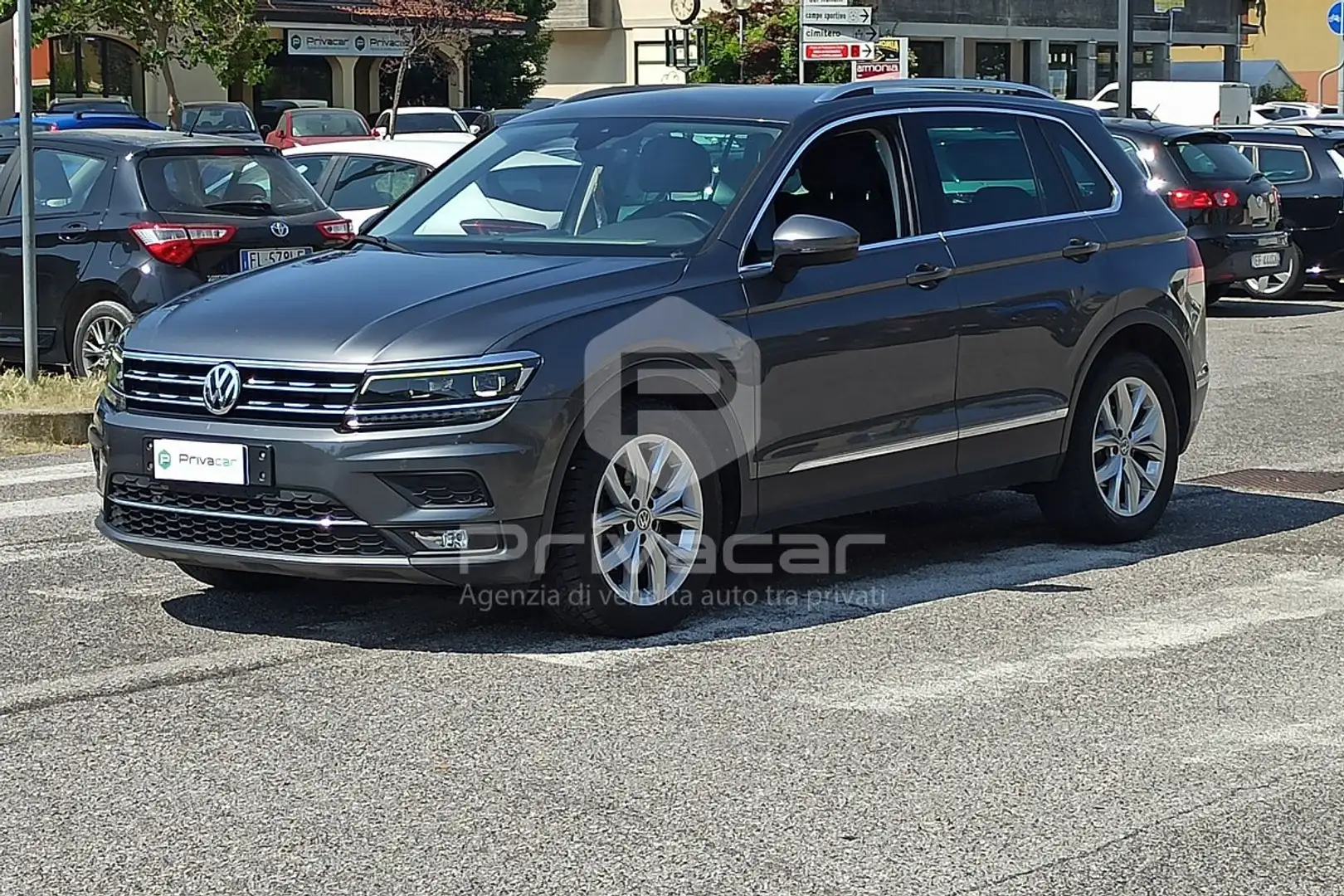 Volkswagen Tiguan 2.0 TDI SCR DSG Style BlueMotion Technology FULL Argento - 1