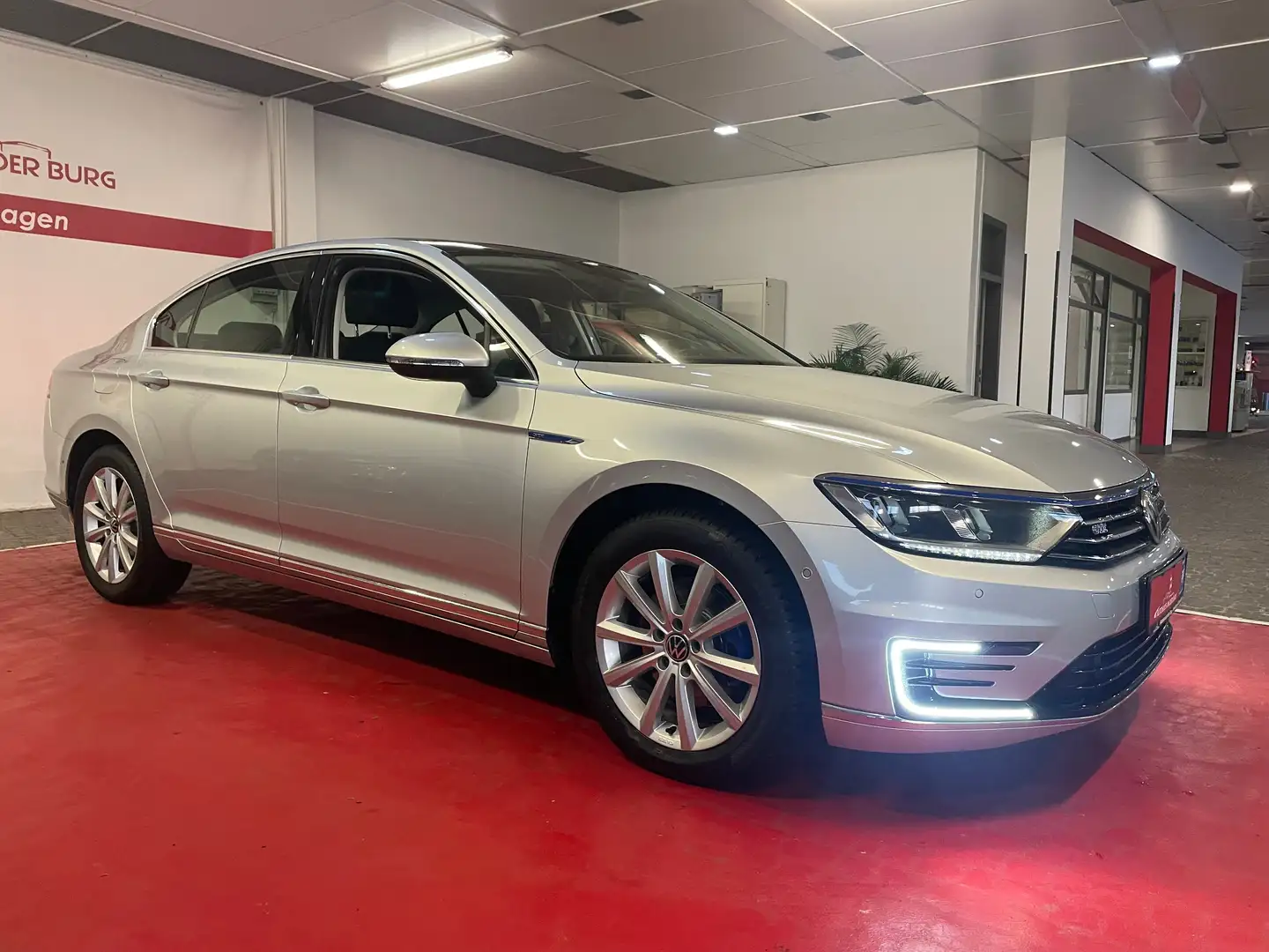 Volkswagen Passat Passat Lim. GTE //LED//Ambiente//AHK// Grau - 1