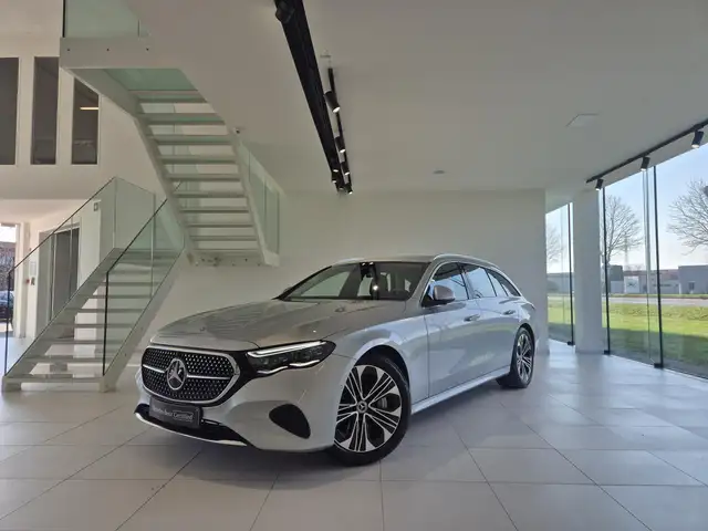 Mercedes-Benz E 300 E Break Luxury Line | Distronic | Dodehoekassisten