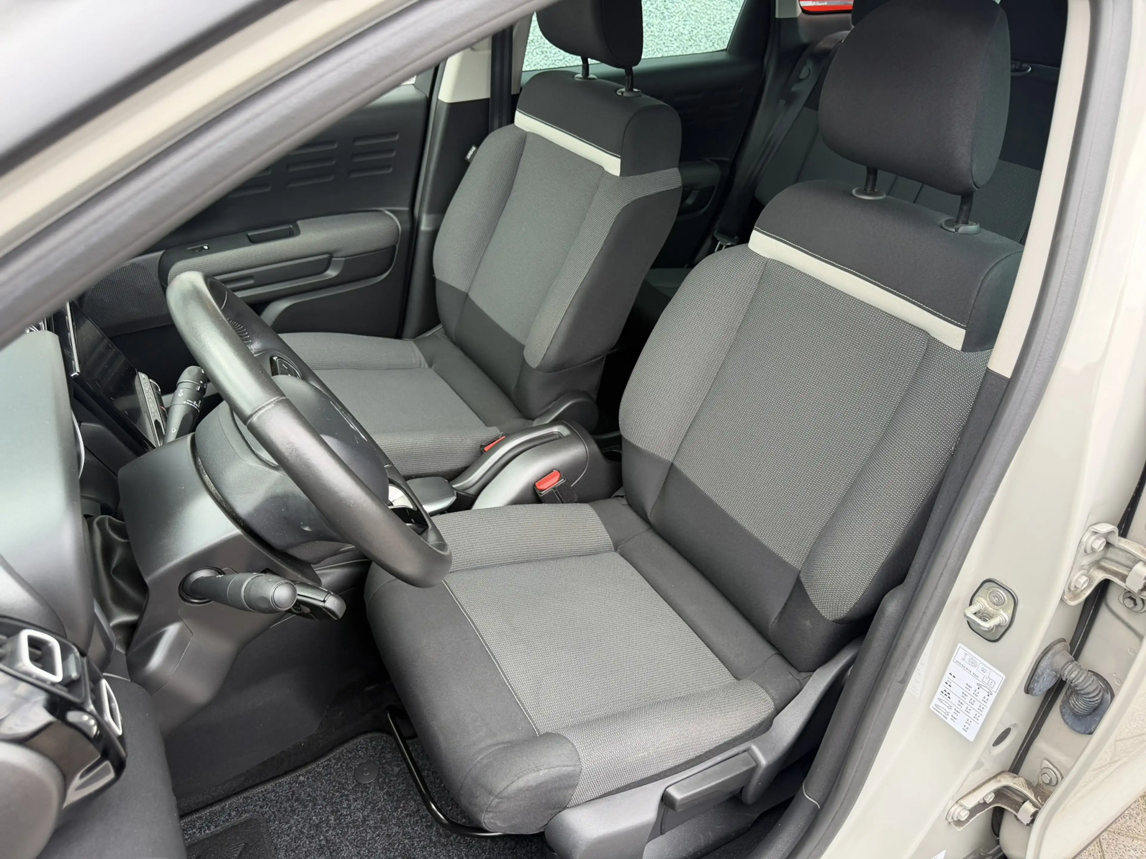 Citroen C3 Aircross 1.2 PureTech S&S Shine Eerste Eigenaar !!! 94.000 — photo 5