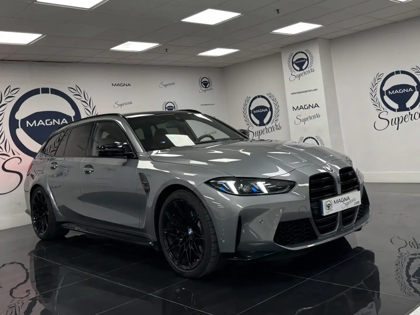 BMW M3 Touring MxDrive Competition Gris - 1