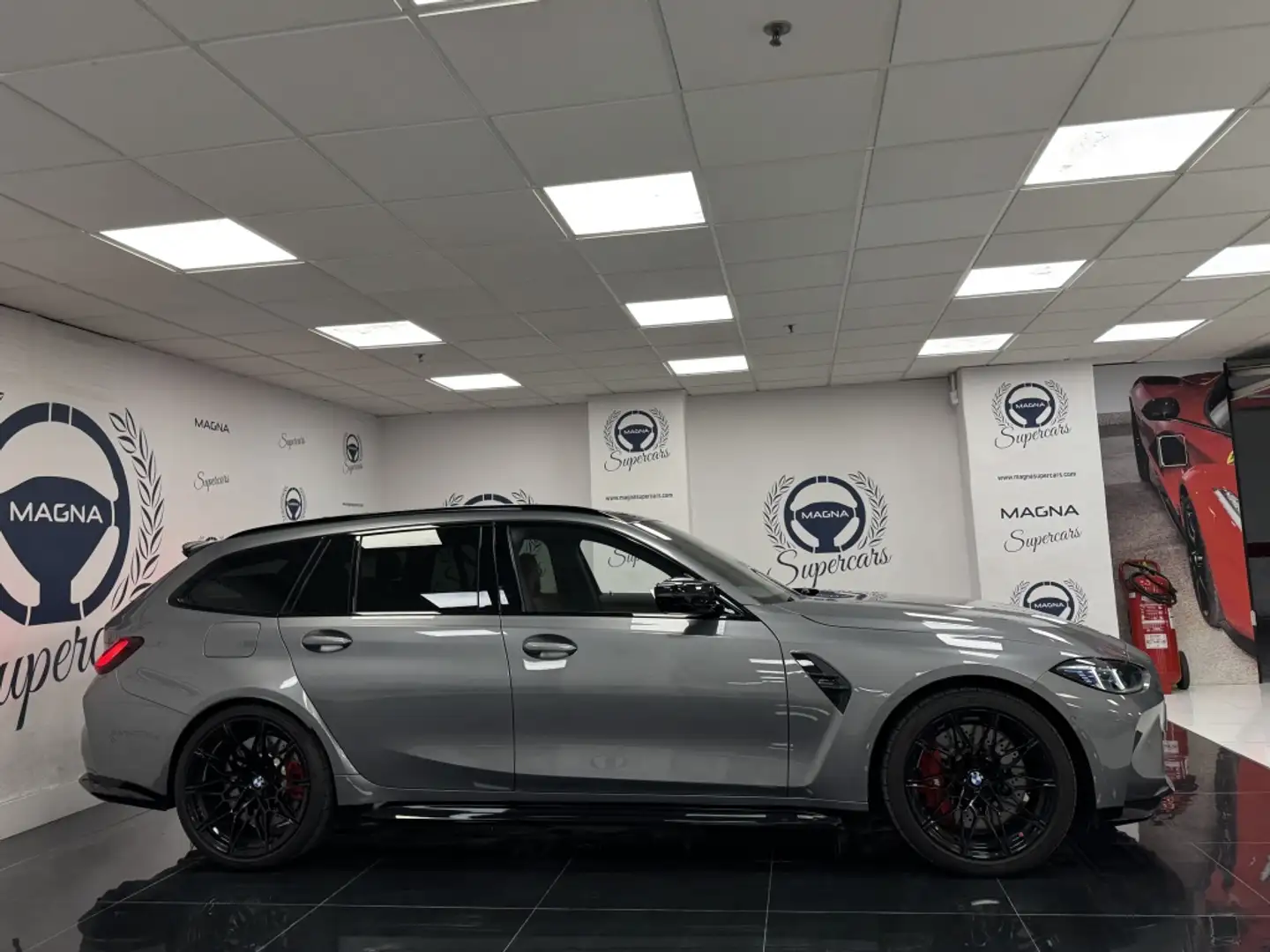 BMW M3 Touring MxDrive Competition Gris - 2
