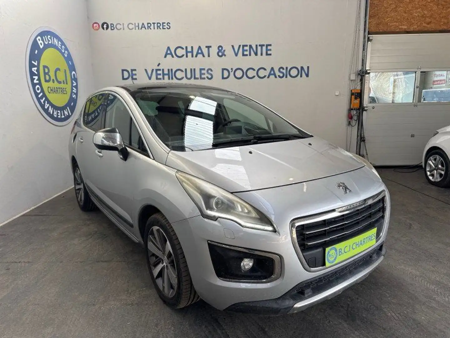 Peugeot 3008 2.0 BLUEHDI 150CH ALLURE S&S Gris - 2