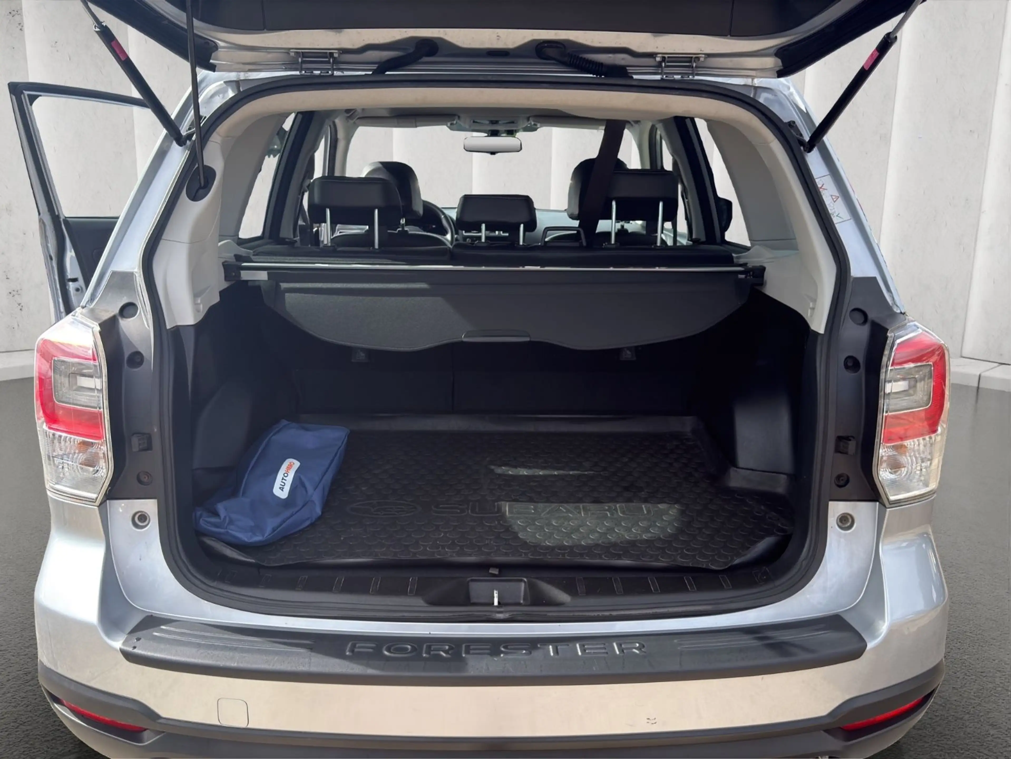 Subaru Forester Sport*AWD*Leder*AHK*Pano*Navi*CAM* — photo 9