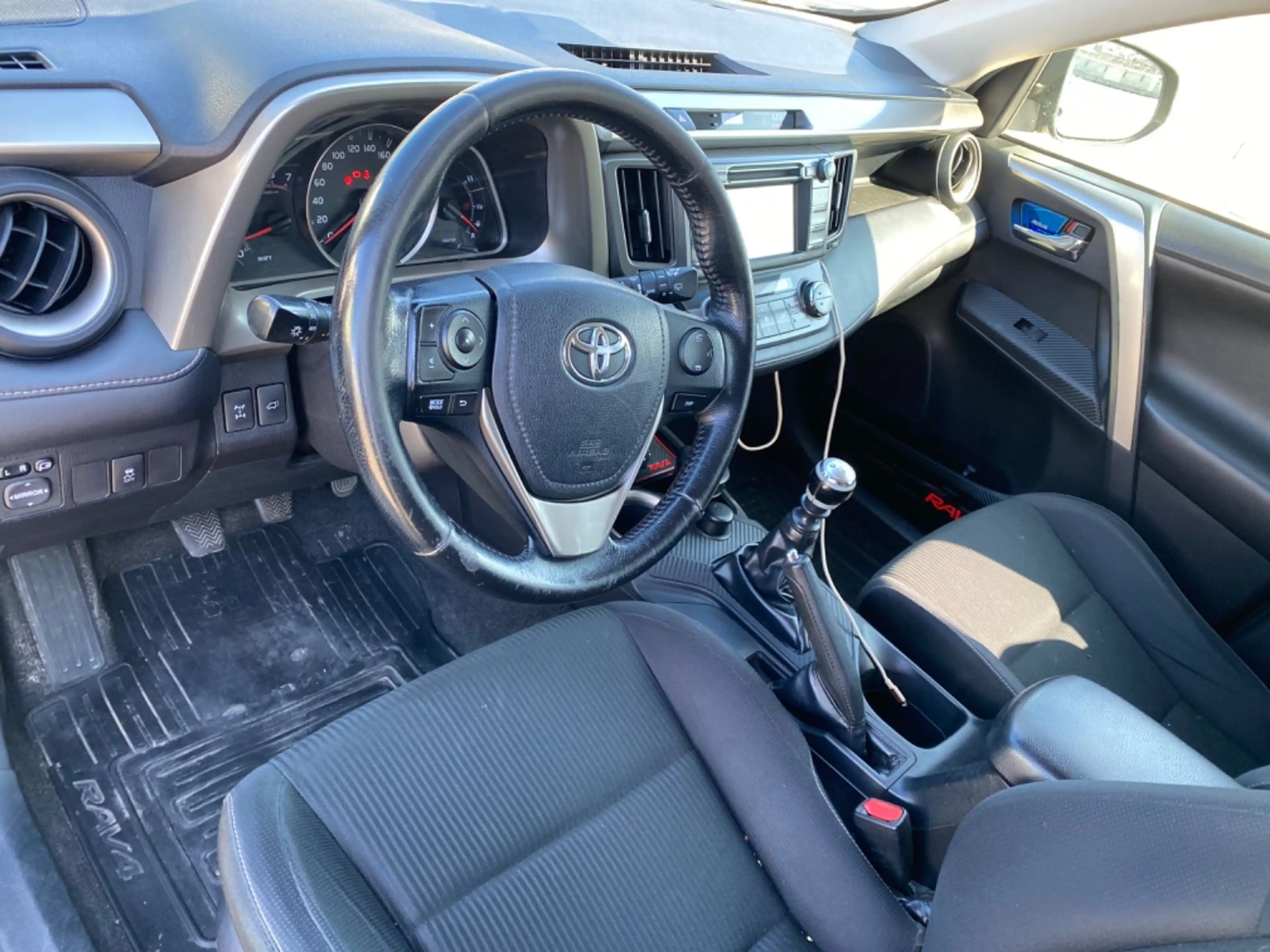 Toyota RAV 4 Life 4X4 Navi+RüchfahrkameraNeuMod — photo 9