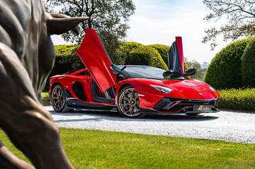 ULTIMAE ROADSTER / 6.5 - V12 LP780-4 / 1 OF 250 / FULL CARBON / LIFT
