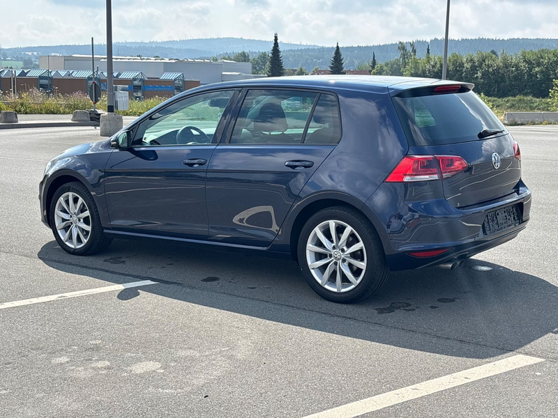 Volkswagen Golf VII 2.0 TDI Highline Xenon ALU Kamera — photo 6