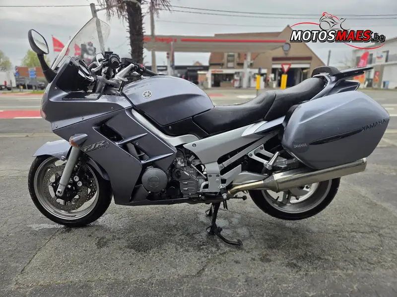 Yamaha FJR 1300 - foto 5