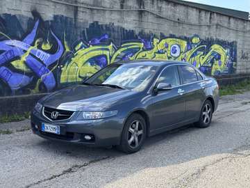 2.4 Executive auto