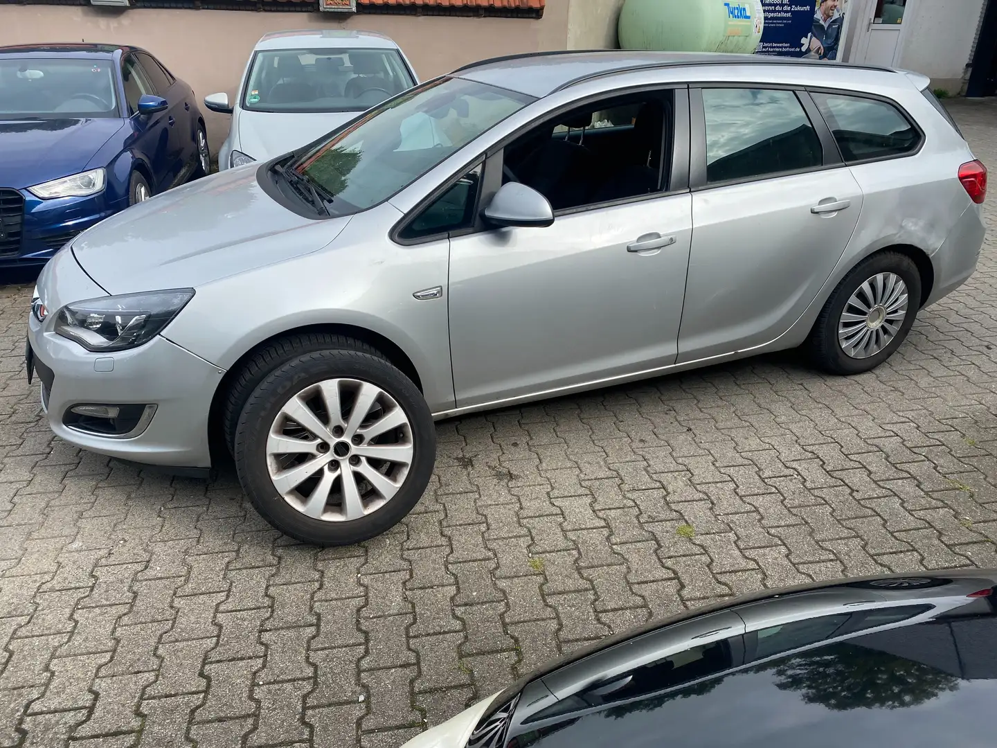 Opel Astra 1.7 CDTi Edition Scheckhft Navi PDC 2.Hd Tuv 10/26 Silber - 2