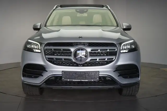 Mercedes-Benz GLS Class view 2