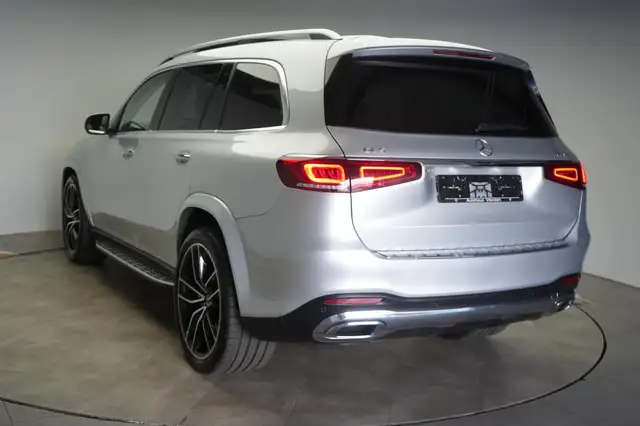 Mercedes-Benz GLS Class view 4
