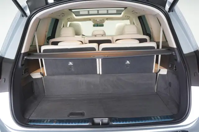 Mercedes-Benz GLS Class view 8