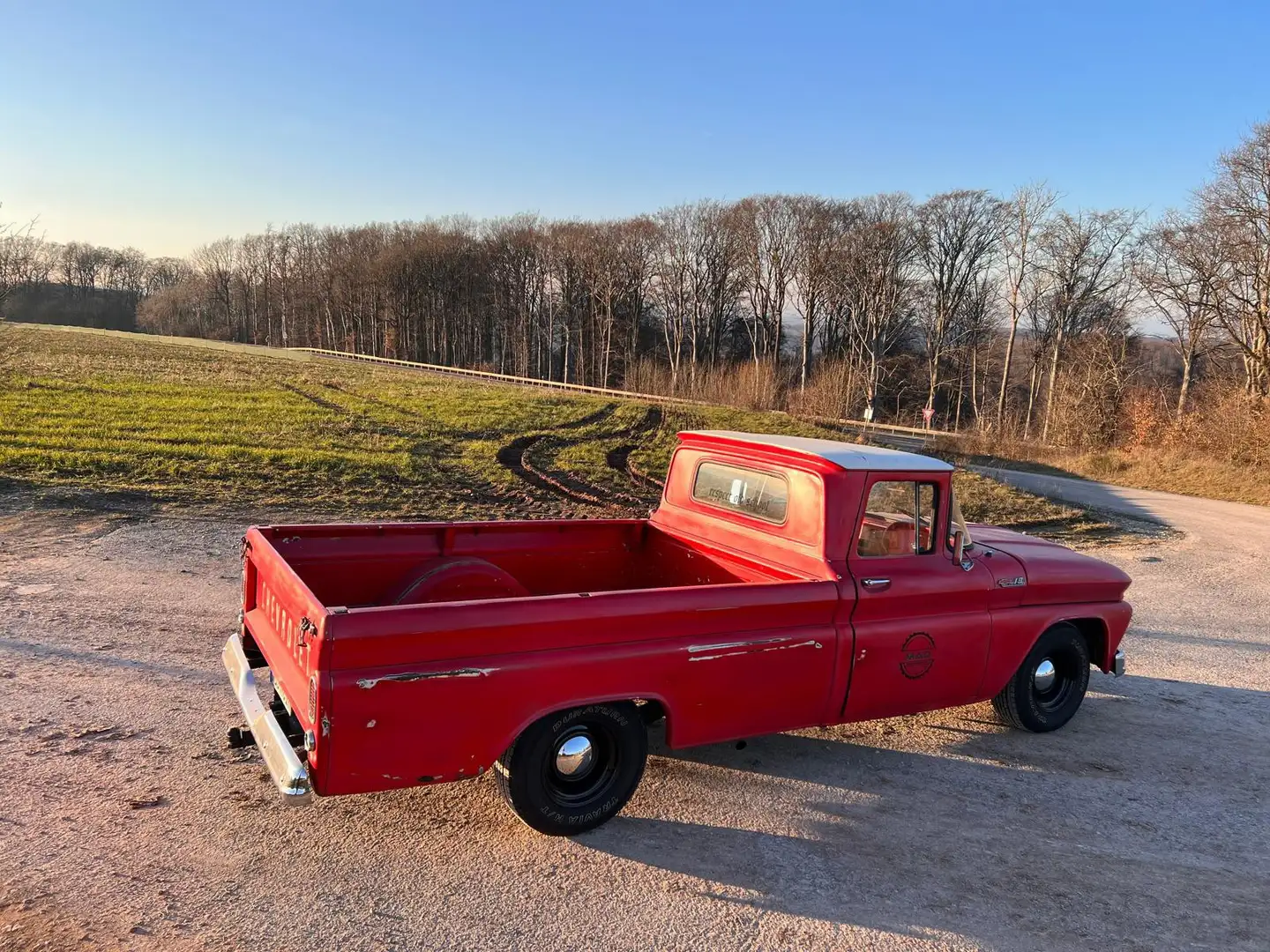 Chevrolet Silverado - 2