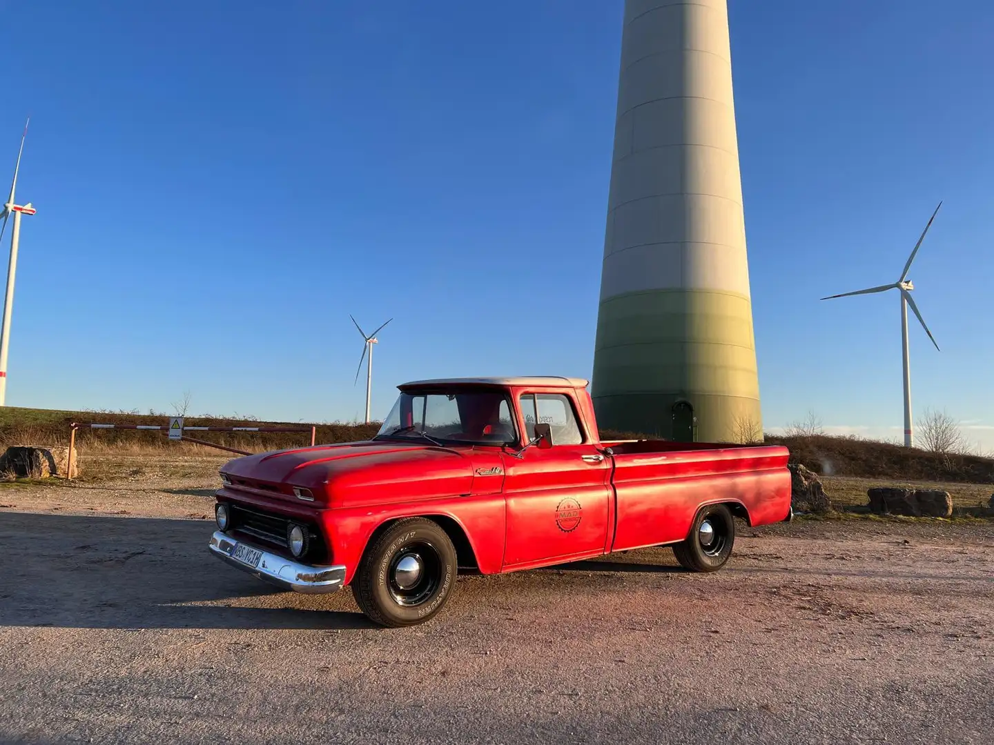 Chevrolet Silverado - 1