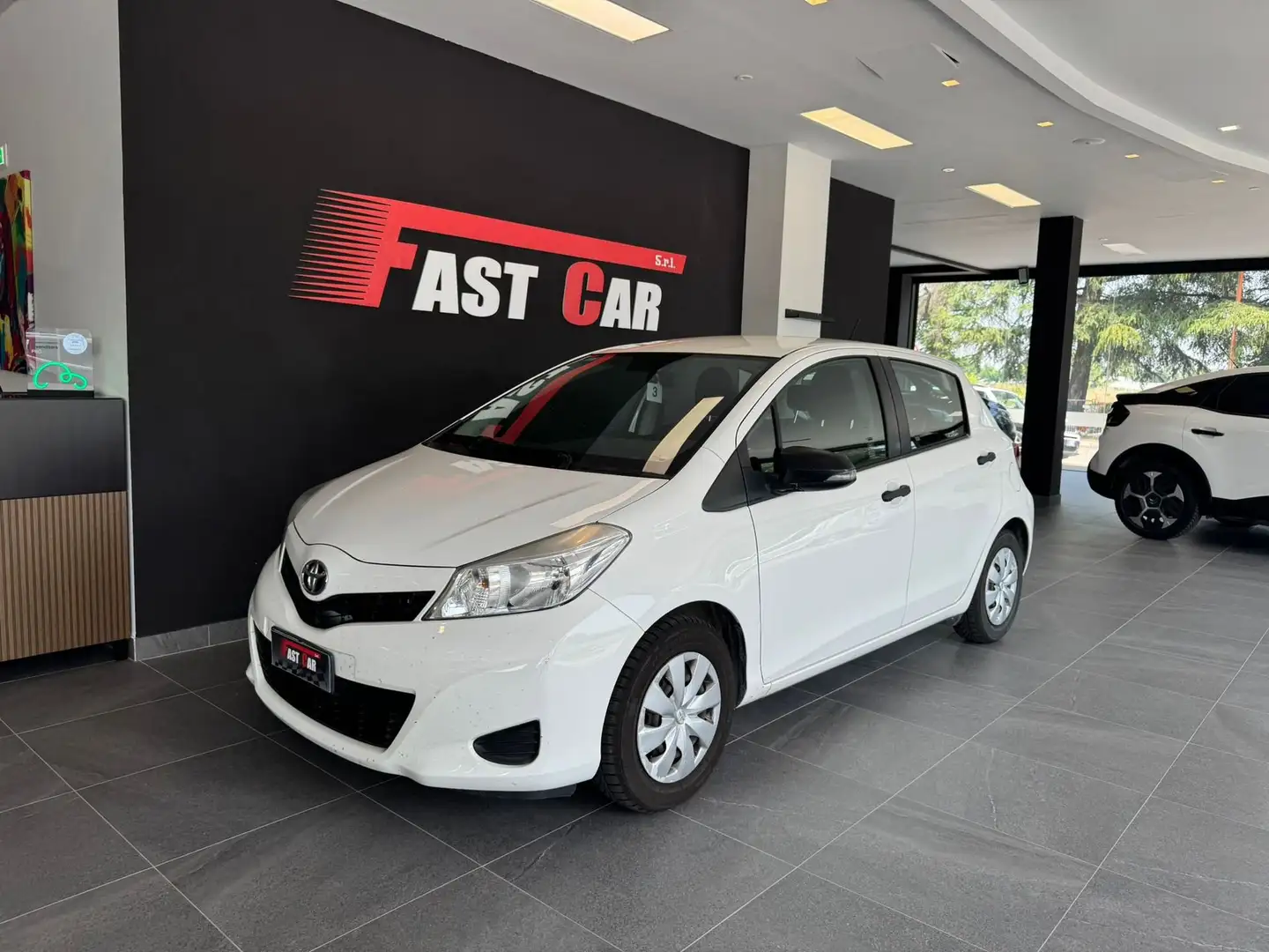 Toyota Yaris Yaris 1.0 5 porte Lounge Bianco - 1